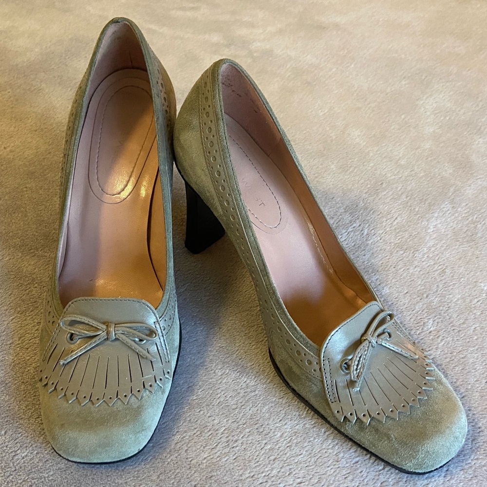 Nine West Grey Suede Leather Fringe Closed Toe Heels sz 7 EUC